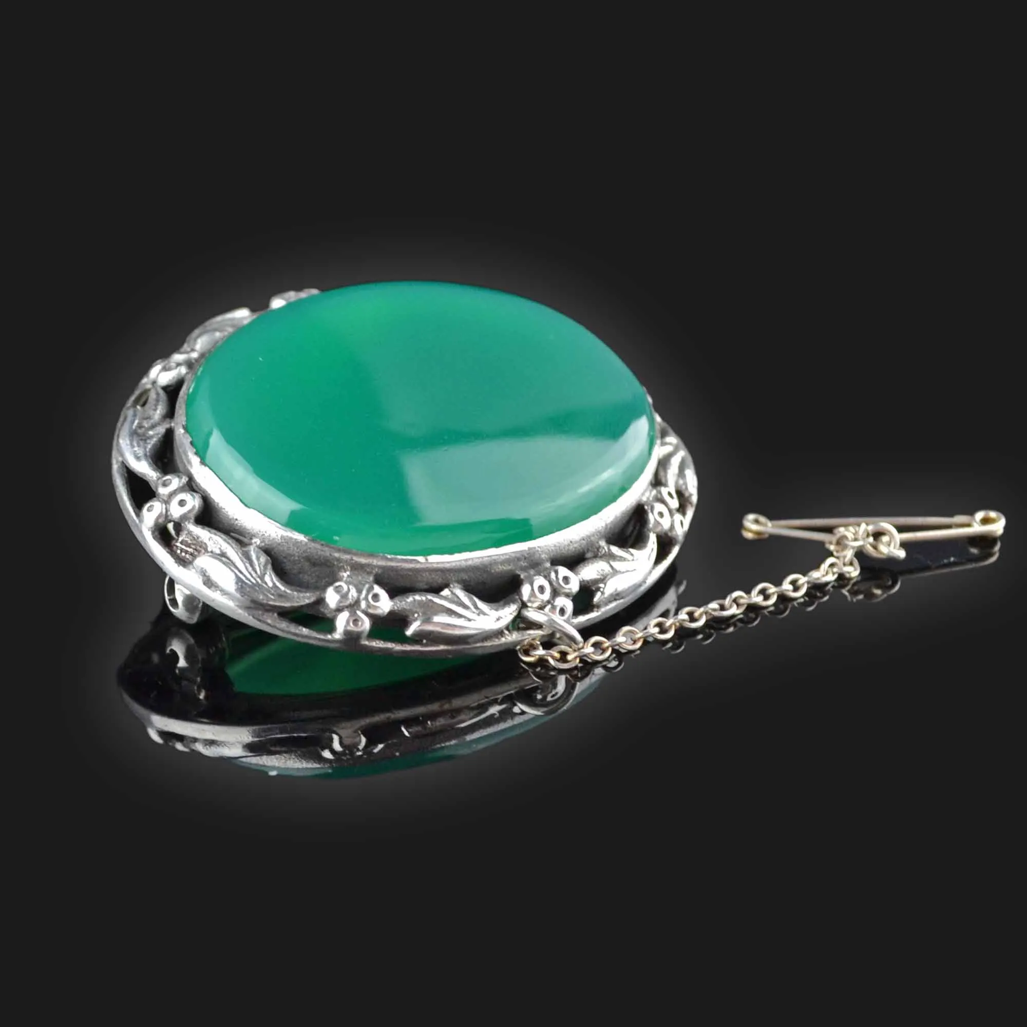 Arts and Crafts Chrysoprase Brooch in Sterling Silver