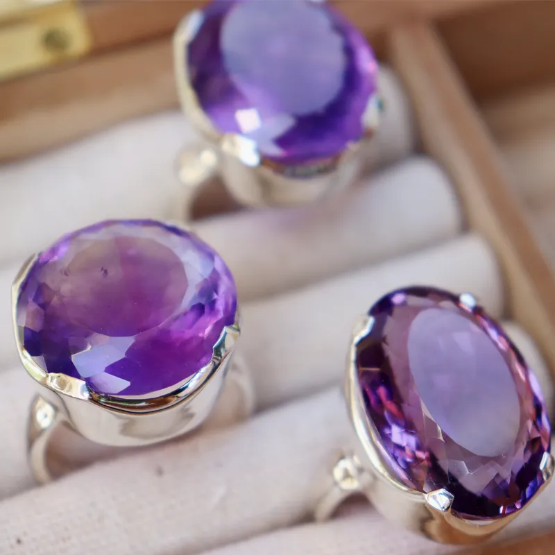 Maan Amethyst Gemstone Chunky Ring